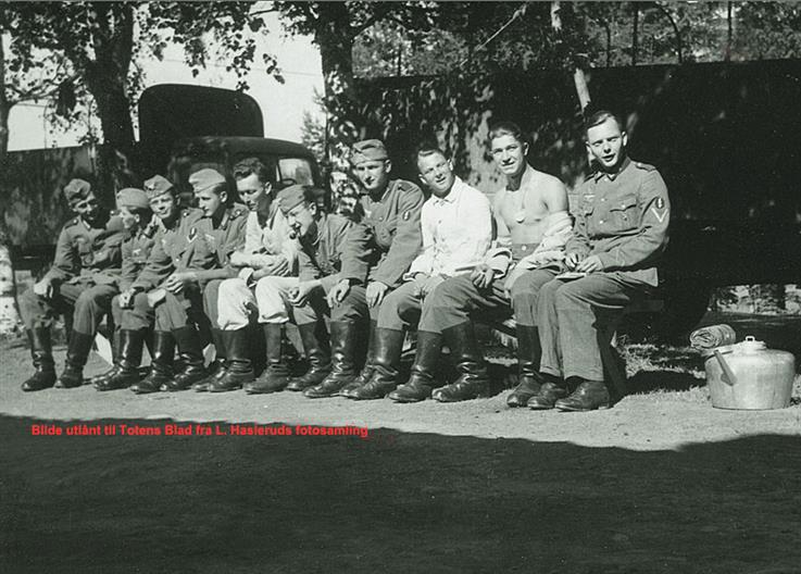 Tyske soldater fotografert på Starum under andre verdenskrig. Bildet har ingen direkte tilknytning til artikkelen. Foto utlånt fra L. Hasleruds fotosamling.