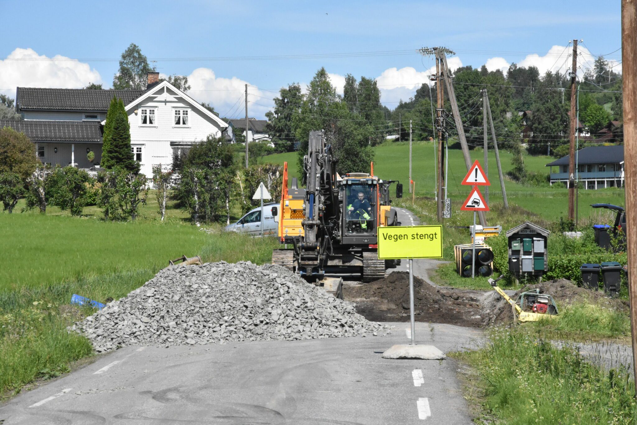 Må stenge fylkesvegen i tre uker framover Totens Blad