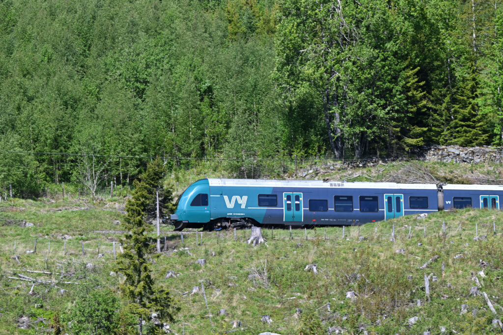 Vy Gjøvikbanen Tog Sønstebygrenda 2025 Borglund