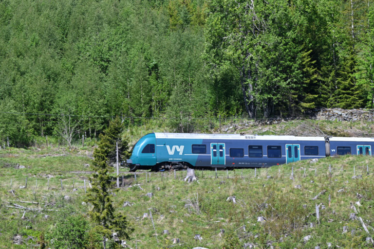Vy Gjøvikbanen Tog Sønstebygrenda 2025 Borglund